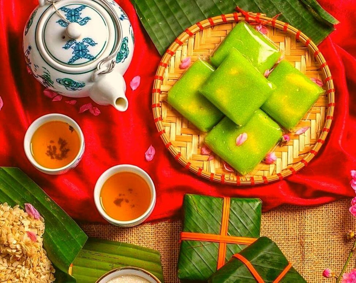 Điểm nhấn thu hút đông đảo du khách nhất chắc chắn là không gian “Tinh hoa”, nơi hội tụ tinh túy ẩm thực và làng nghề Hà Thành.