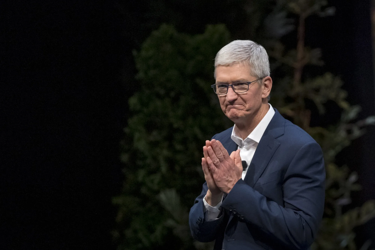 CEO Tim Cook của Apple - Ảnh: Bloomberg.