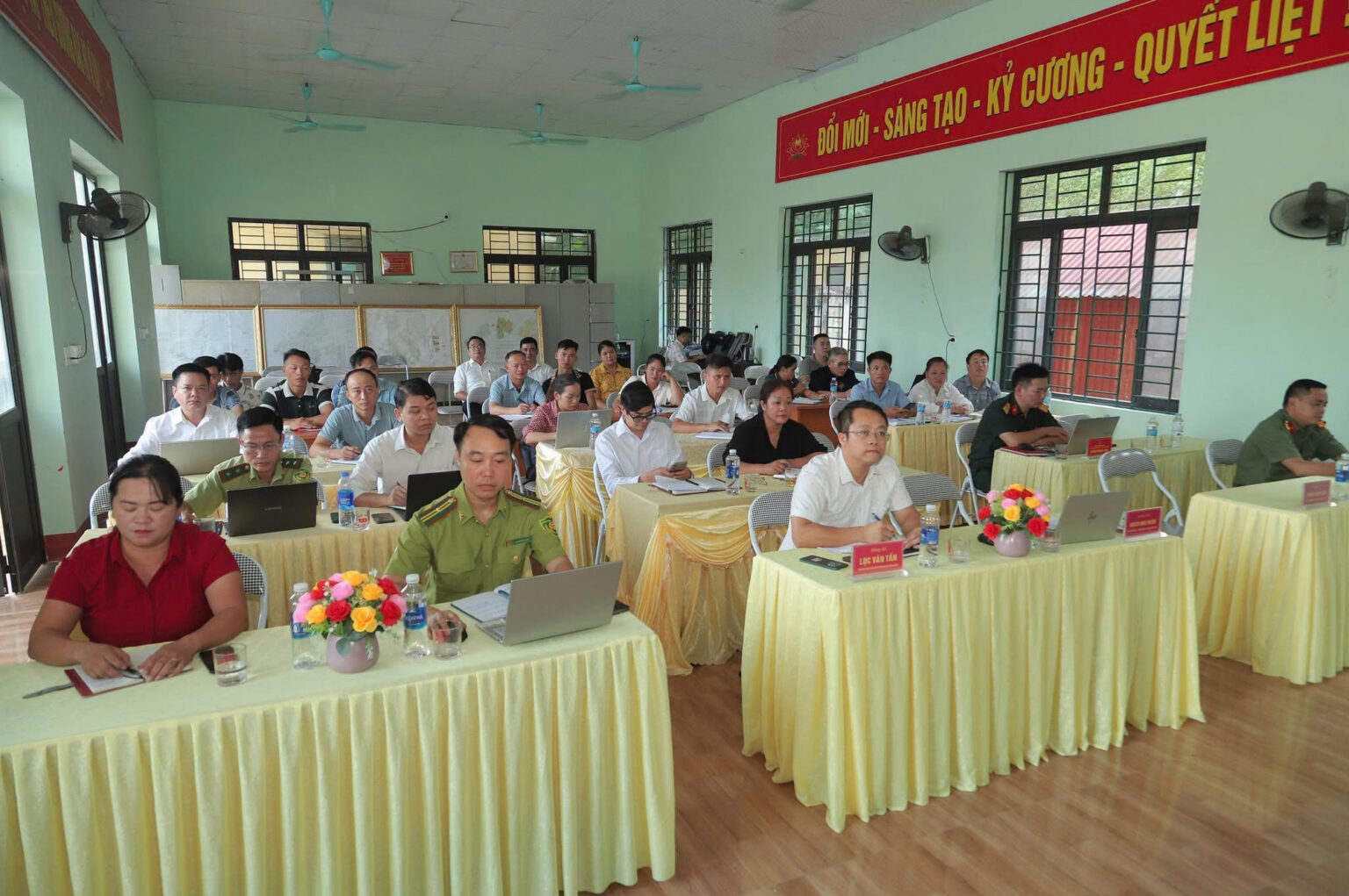 Các đại biểu tham dự chương trình hợp tác. 2.jpg